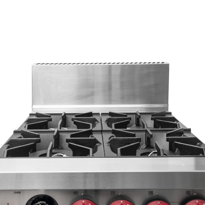 Gasmax GBS4TS 4 burner natural gas range with oven, close-up of the four cast iron open burners and grates with splashback